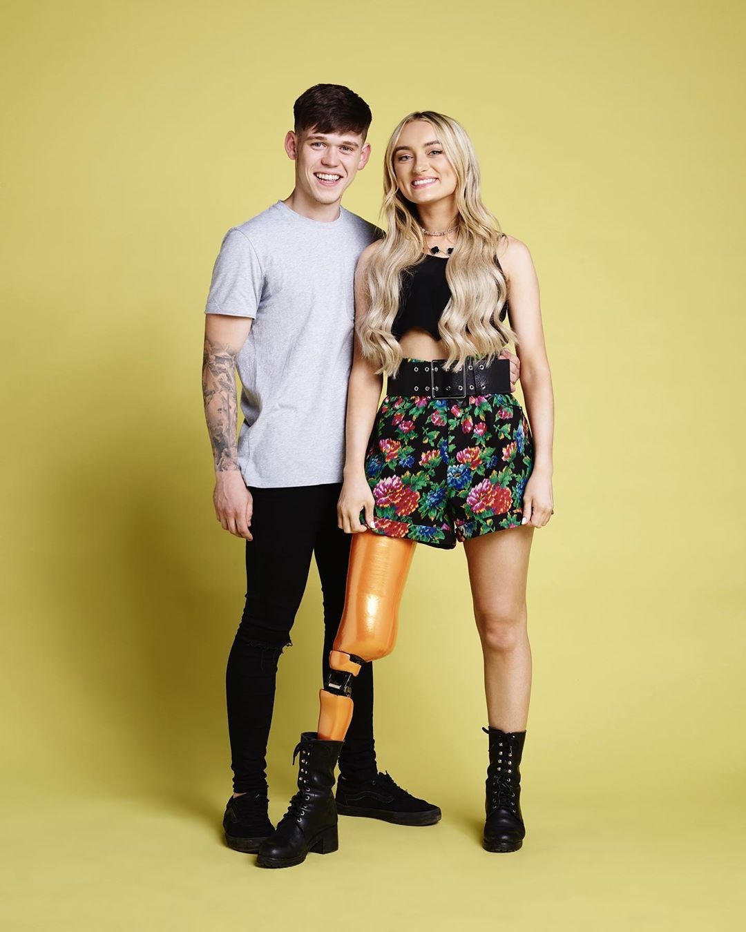 Co gai mat mot chan anh 9