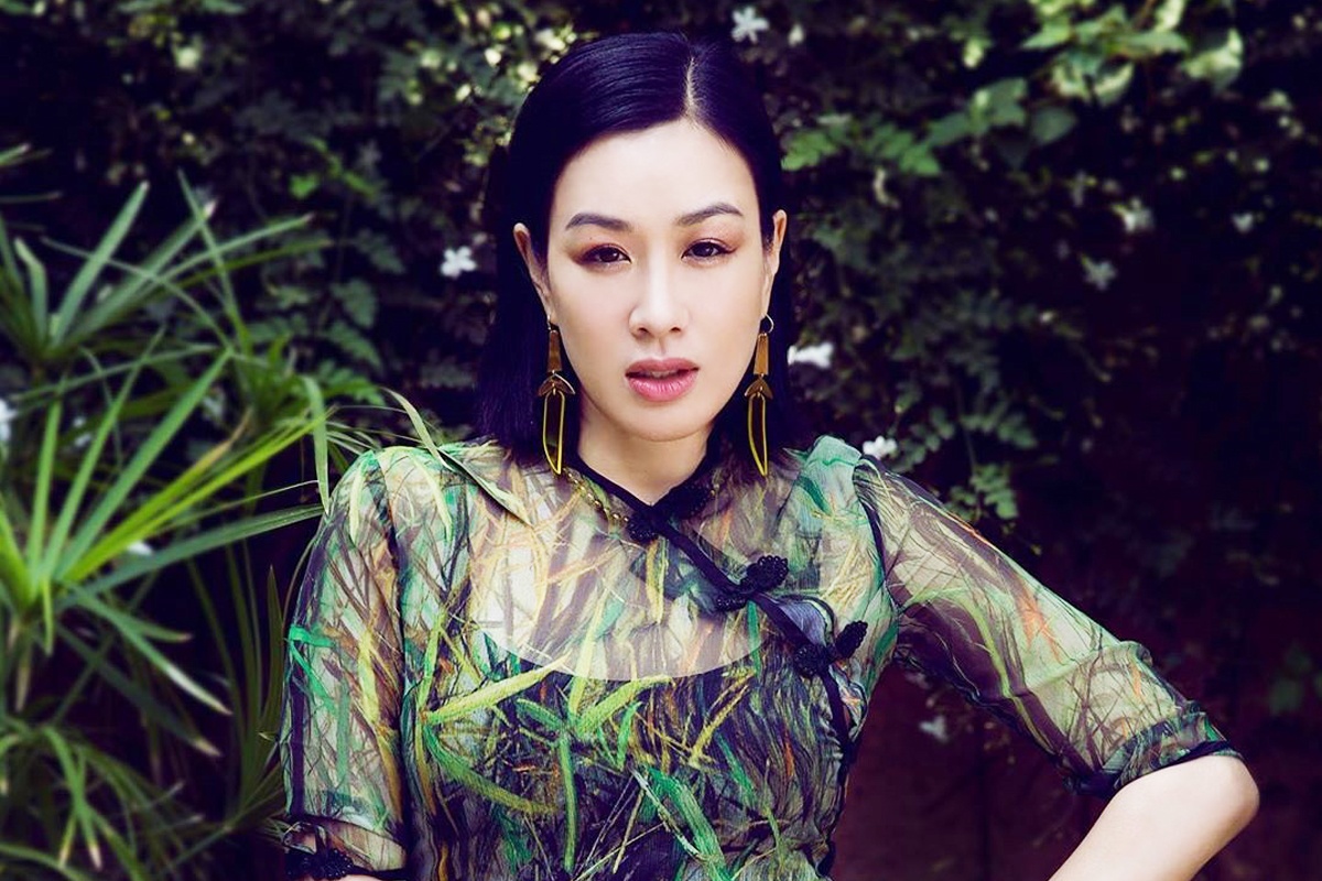 My nhan goc Viet 50 tuoi tiet lo bi quyet tre lau hinh anh