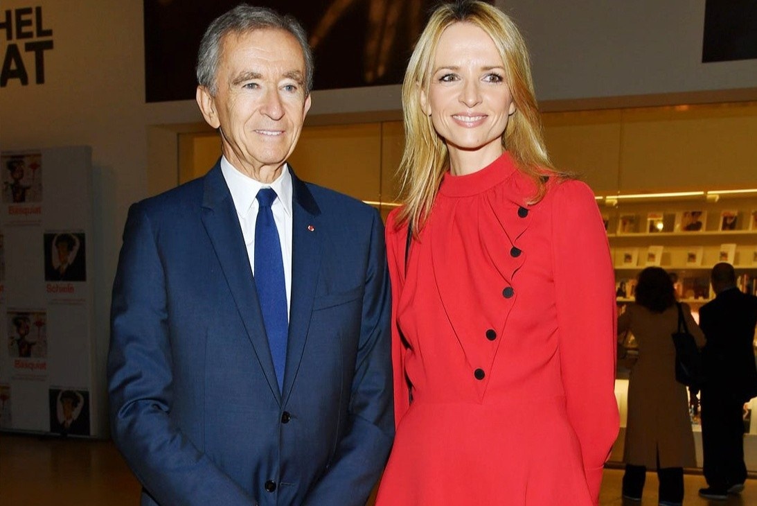 Ai nu quyen luc cua de che Louis Vuitton hinh anh