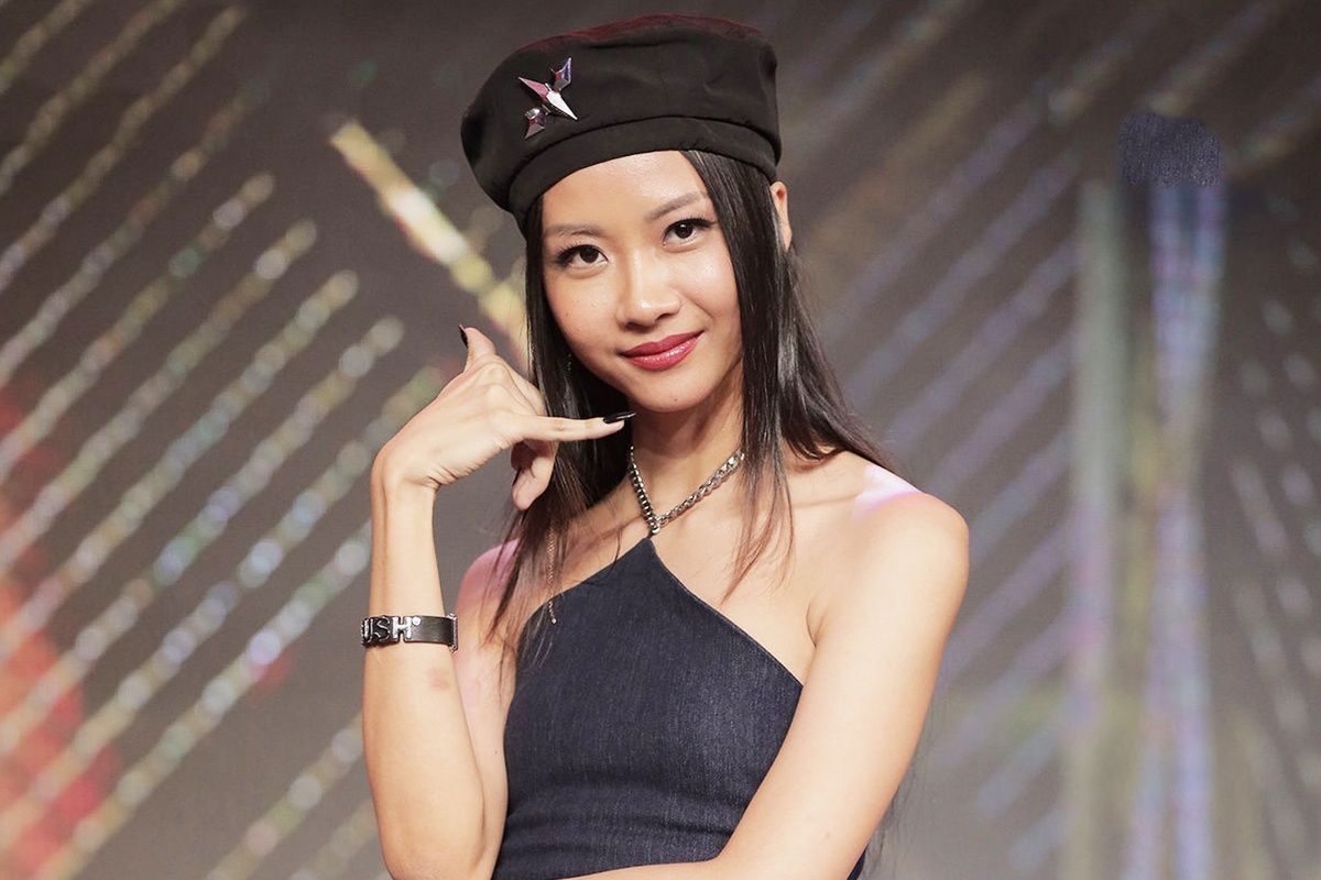 Suboi lan dau to son do noi bat o Rap Viet hinh anh