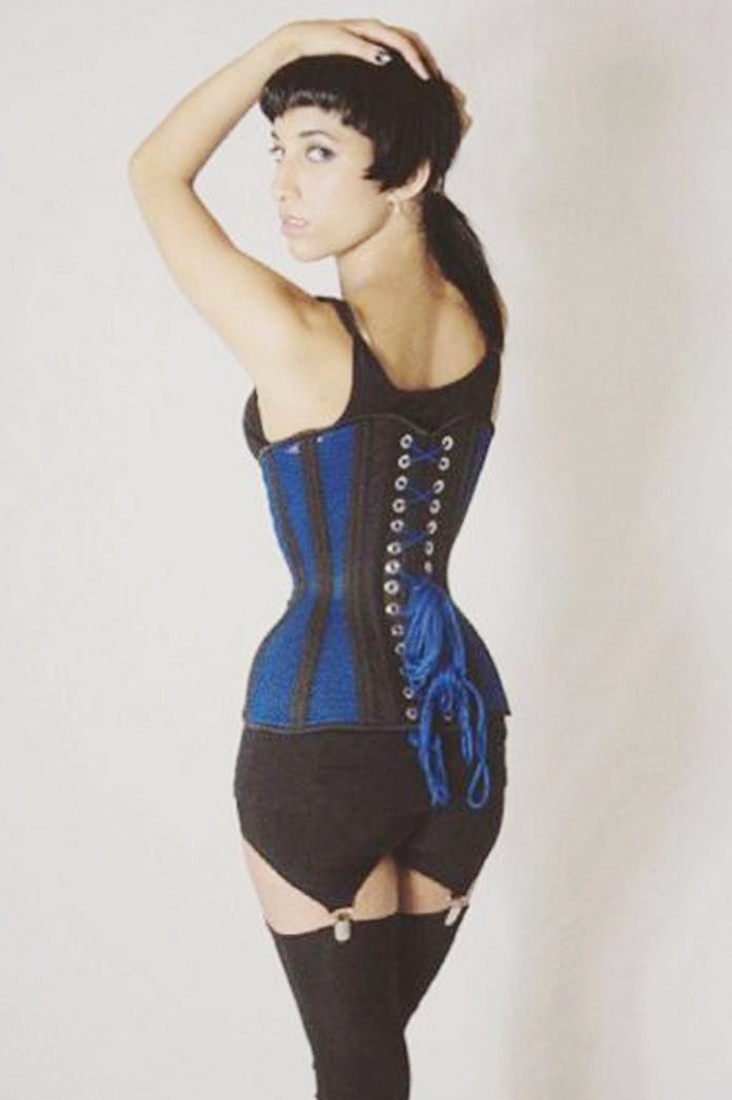 cô gái mặc corset ảnh 2 co gai mac corset anh 2