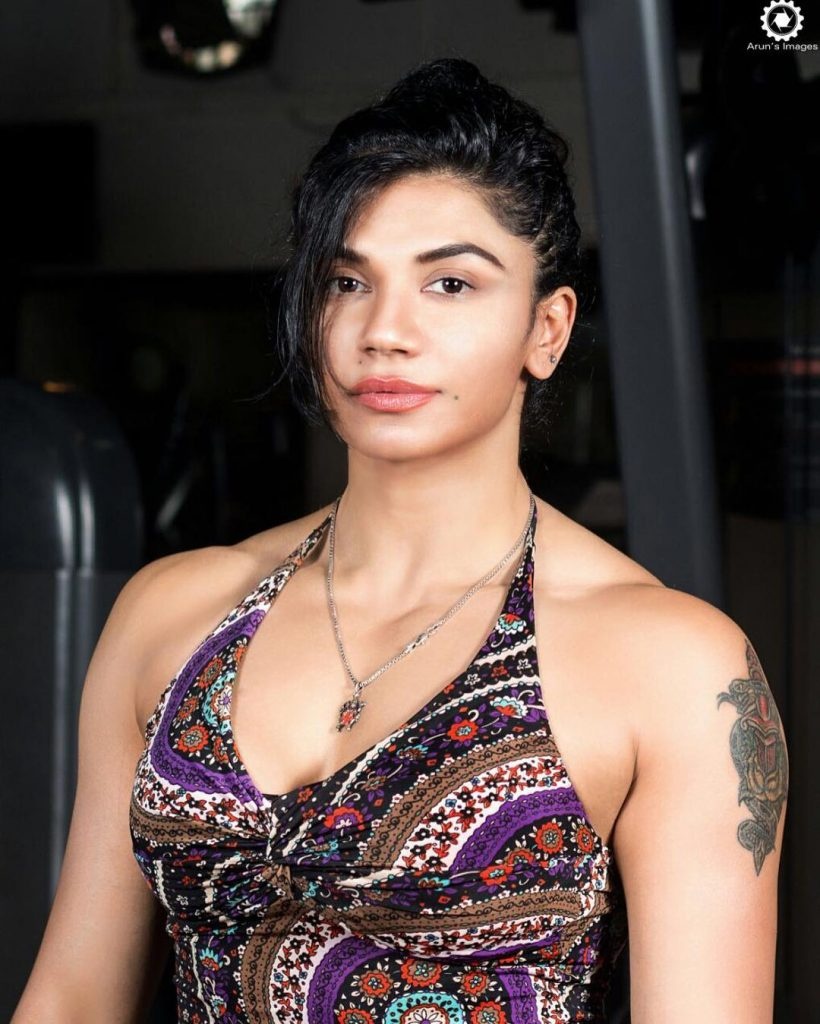 co gai co bap anh 15