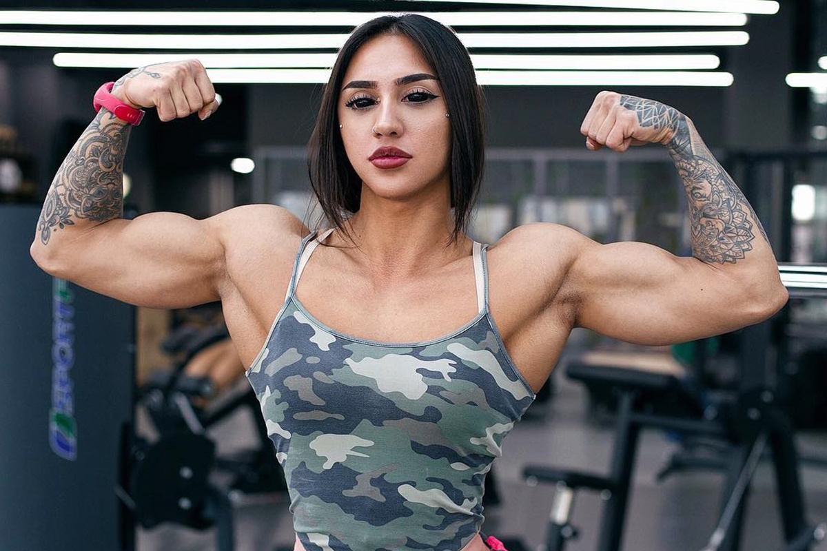 5 co gai co bap tung bi miet thi ngoai hinh hinh anh