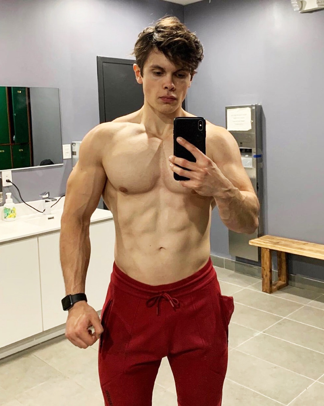 chàng trai hít đất ảnh 1 chang trai hit dat anh 1