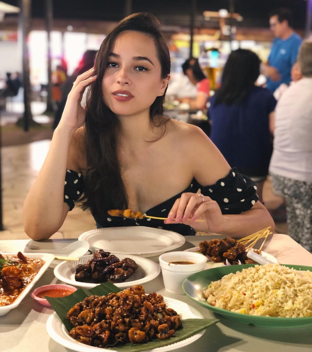 co gai nghien an com anh 6