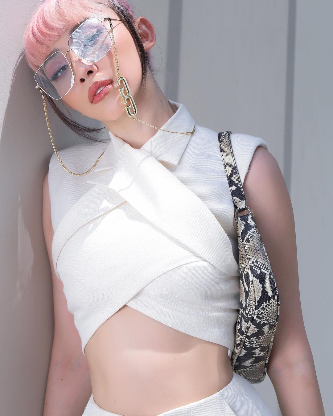 sao nu chuong mac ao ho eo anh 7