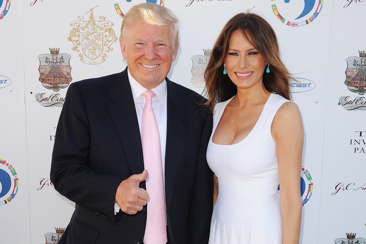 Ong Donald Trump va vo co gu thoi trang dong dieu hinh anh