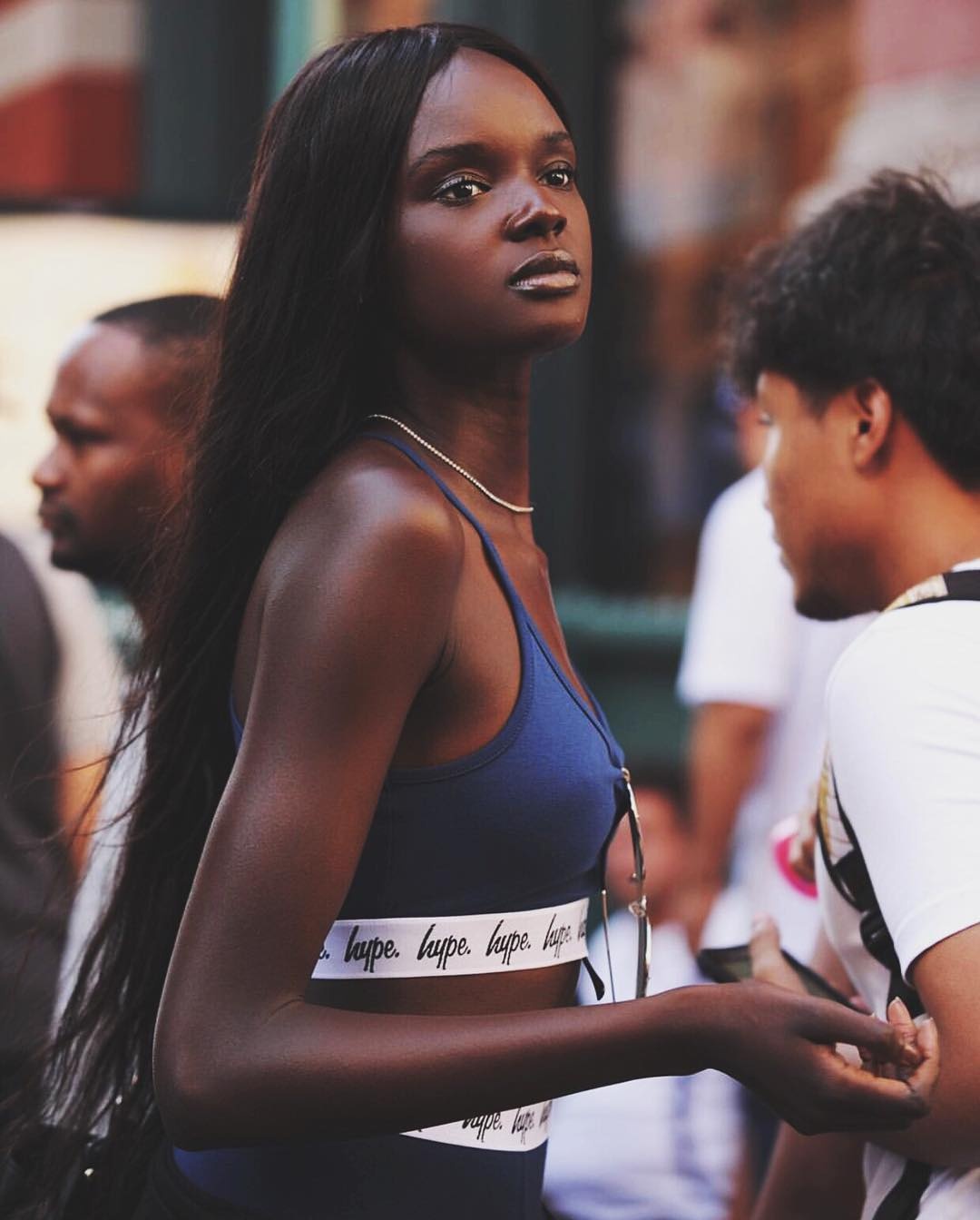 nu nguoi mau da mau anh 2