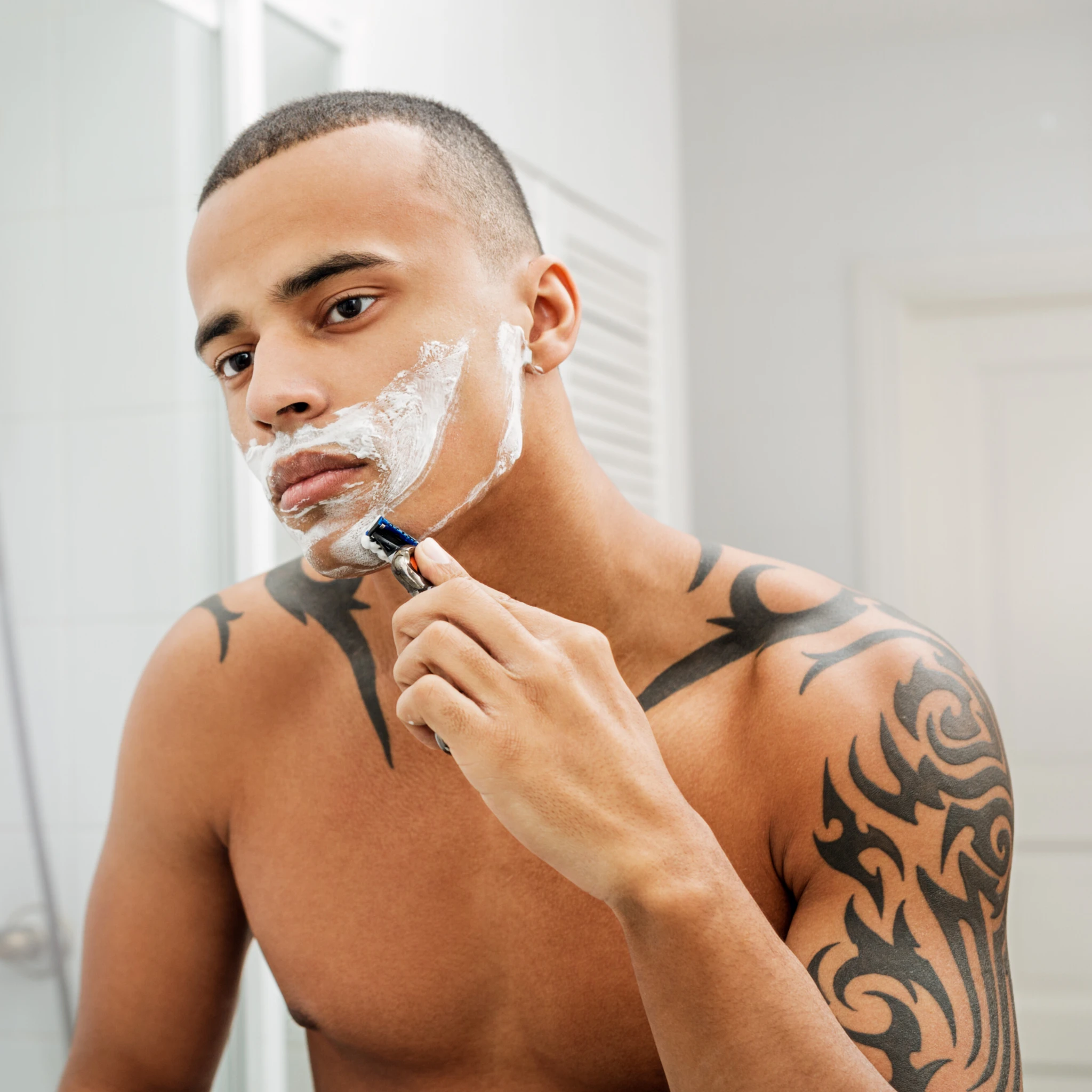 phai manh co ve ngoai tre trung anh 3