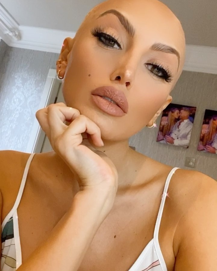 nu nguoi mau troc dau anh 6