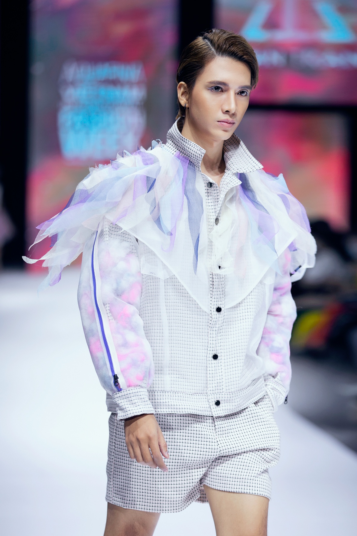 NTK Ivan Tran anh 17