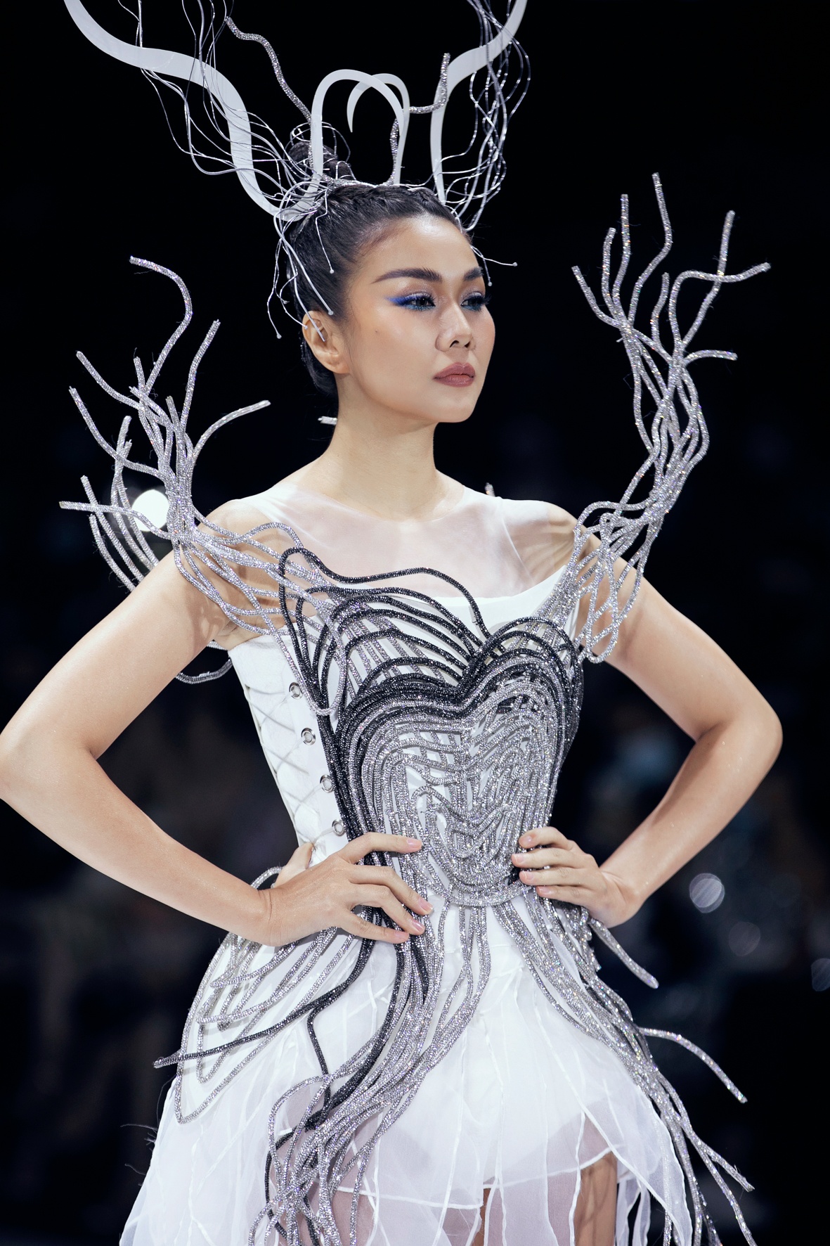 NTK Ivan Tran anh 20