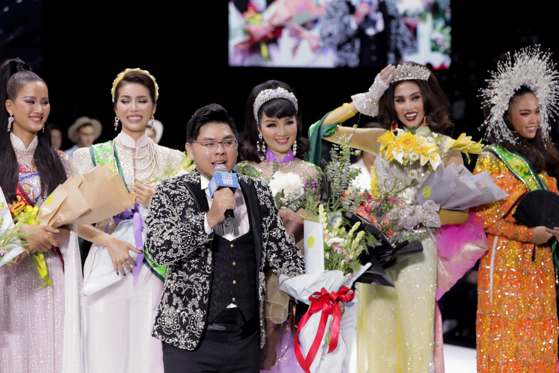 Nha thiet ke Le Long Dung anh 27