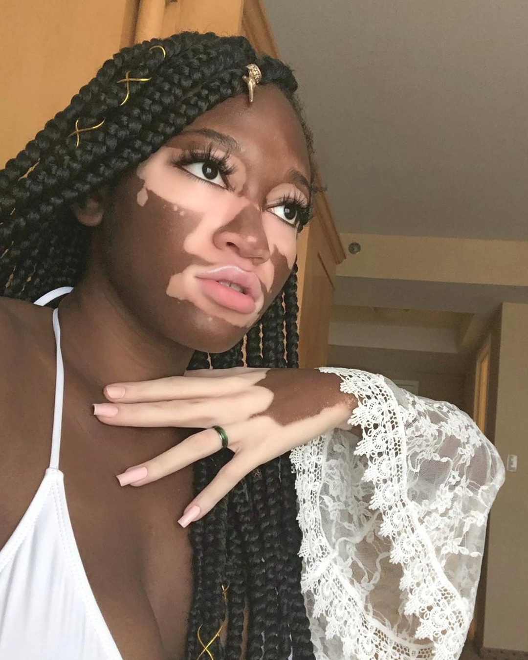 nu nguoi mau bach bien anh 9