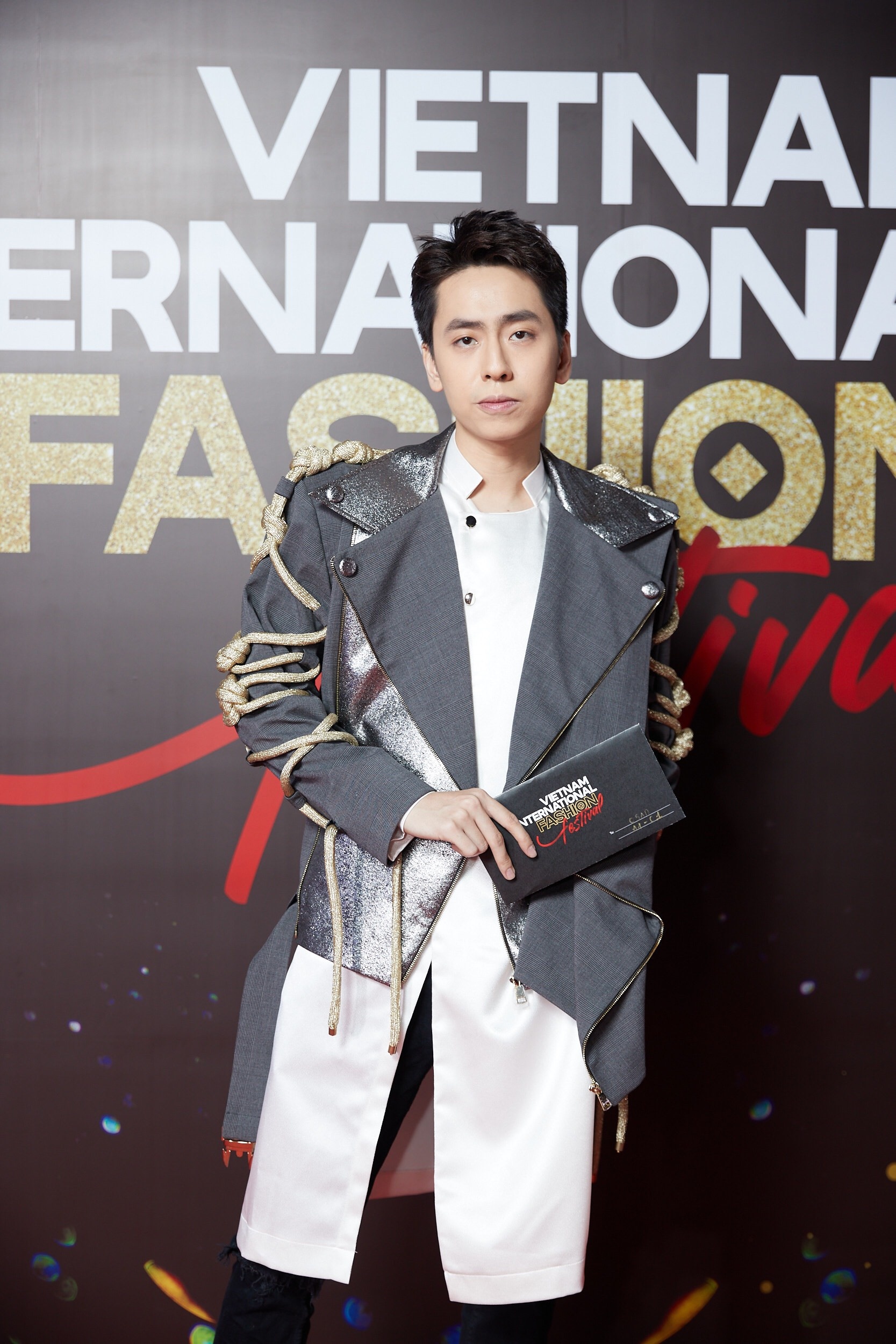 dan my nhan Viet anh 18