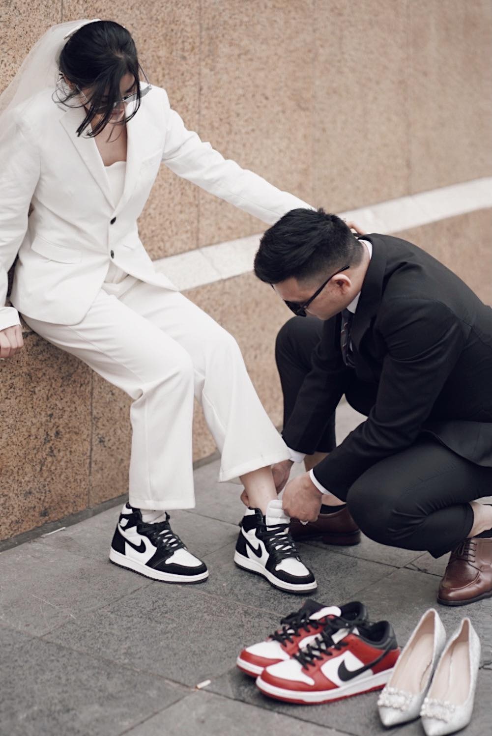 co dau di giay sneakers anh 2