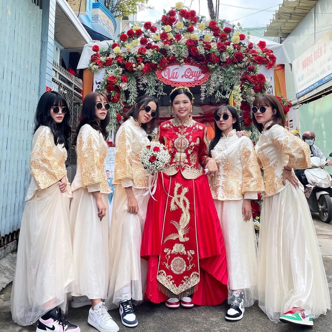 co dau di giay sneakers anh 3