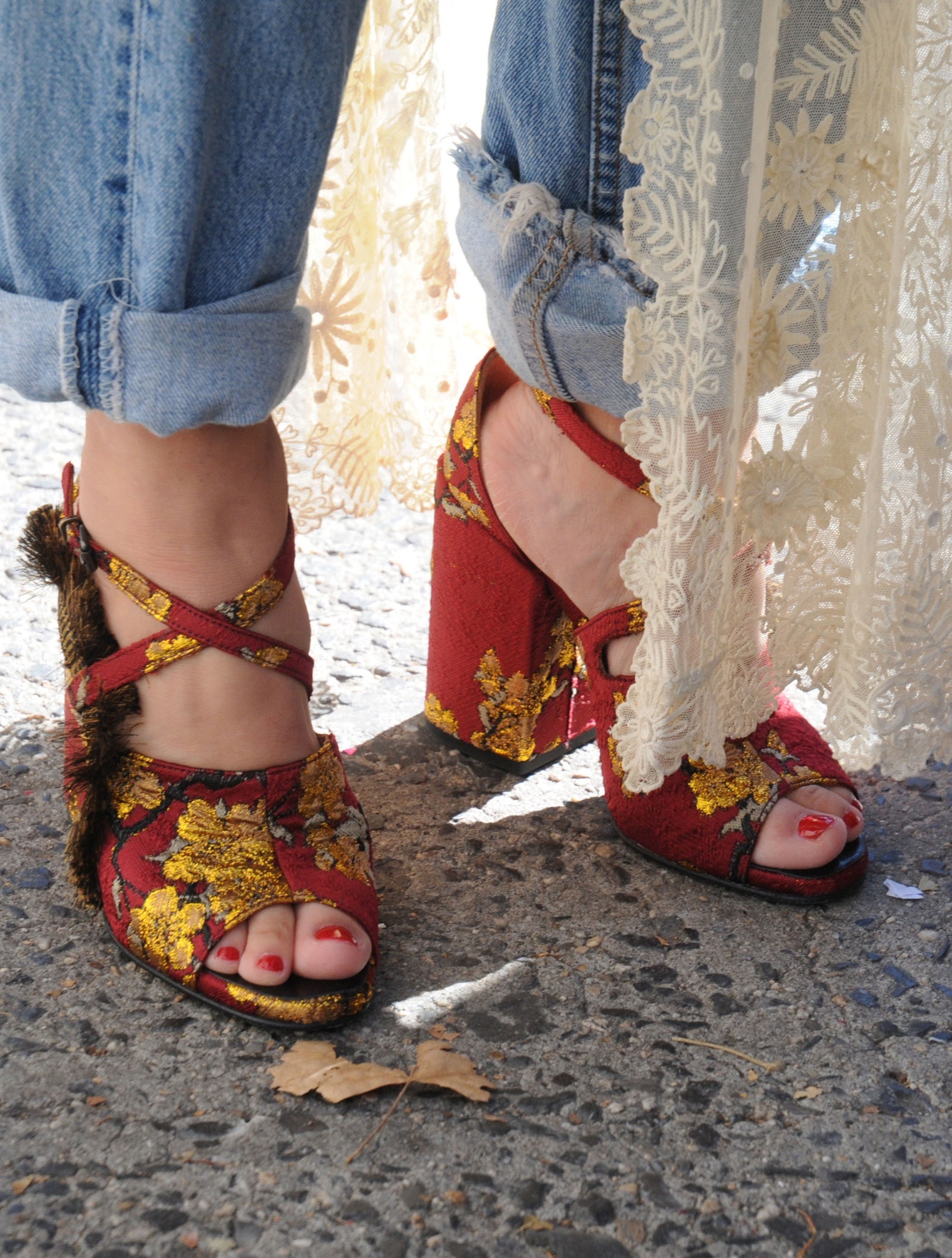 co dau di giay sneakers anh 11