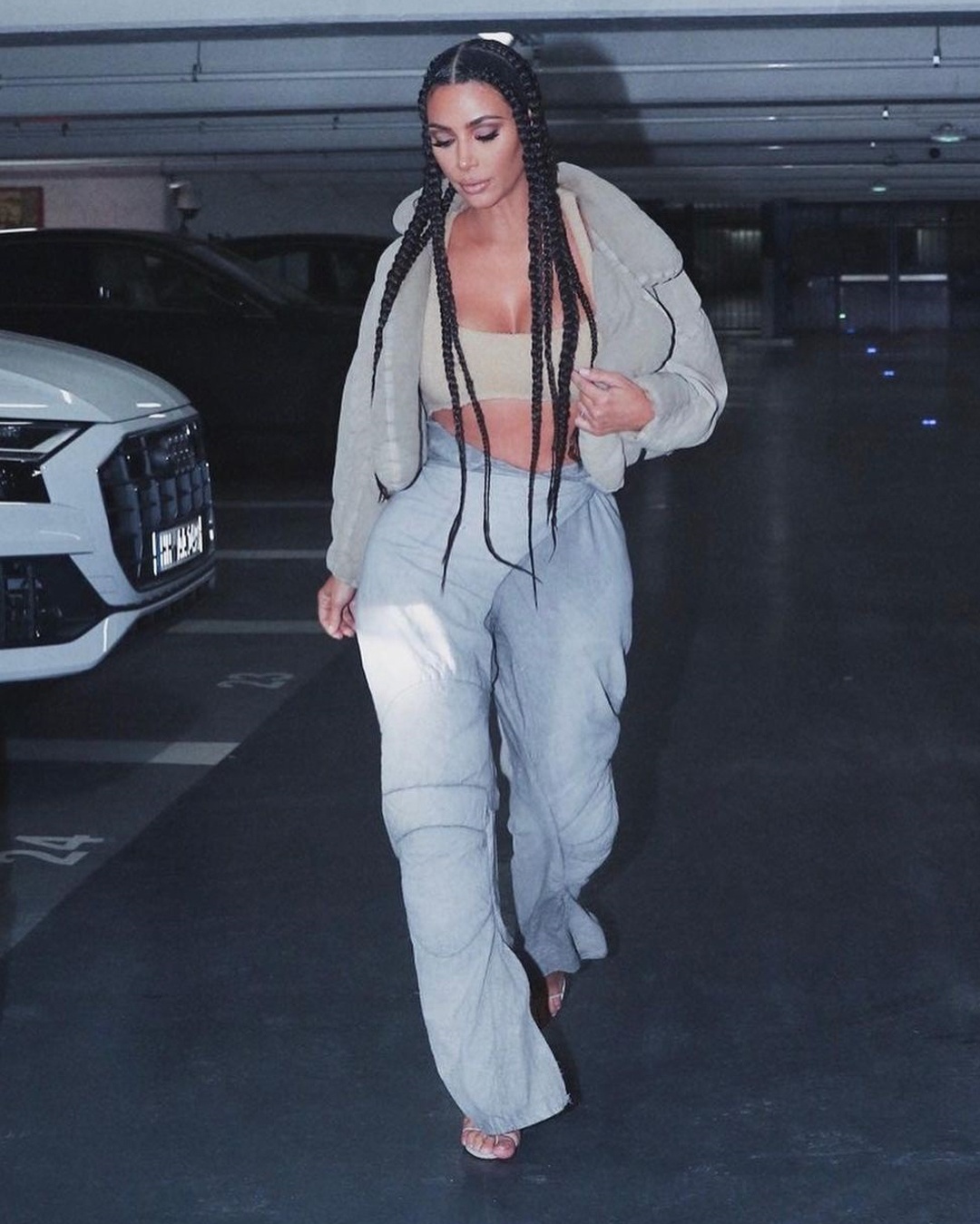 Kim Kardashian anh 7