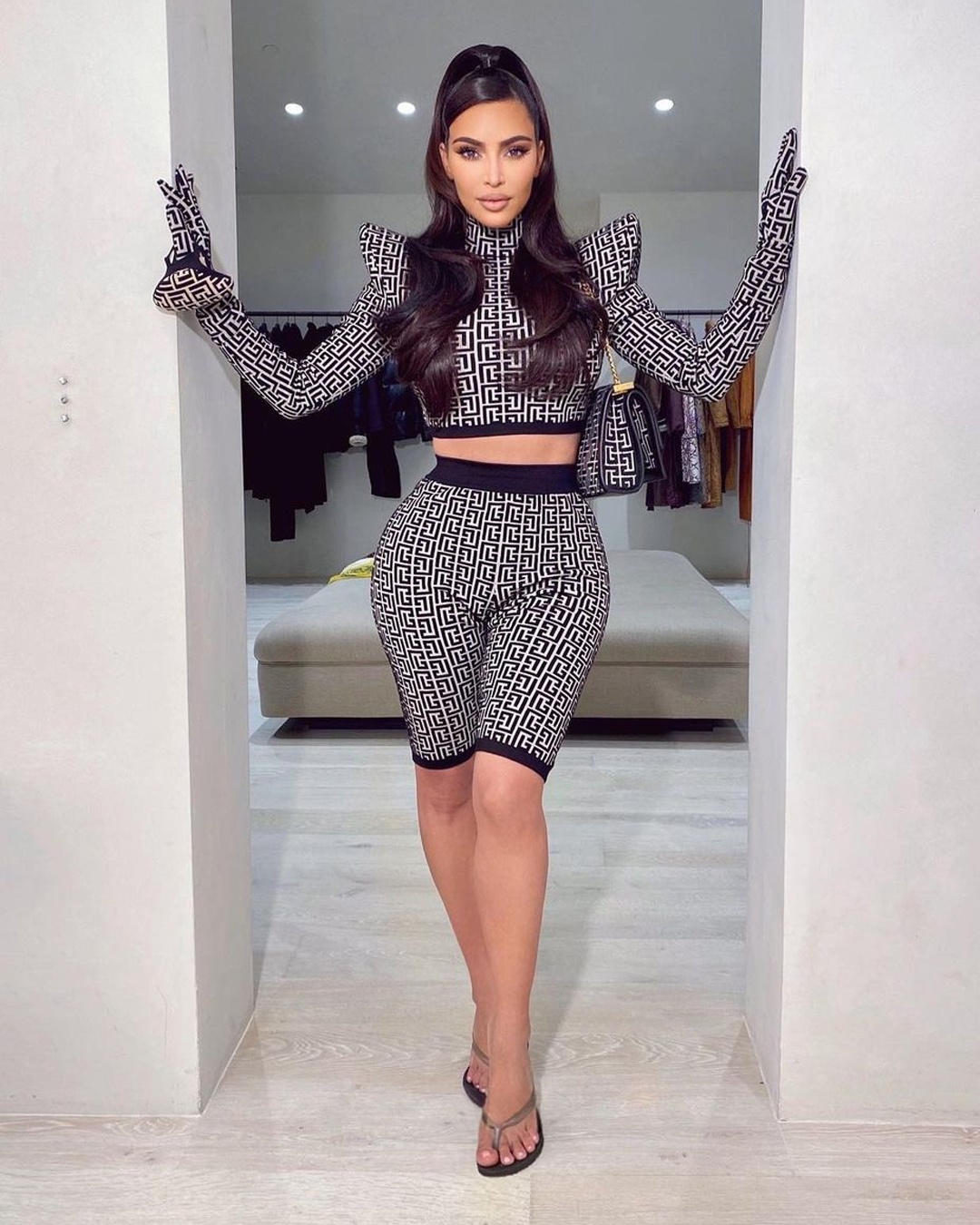 Kim Kardashian anh 10