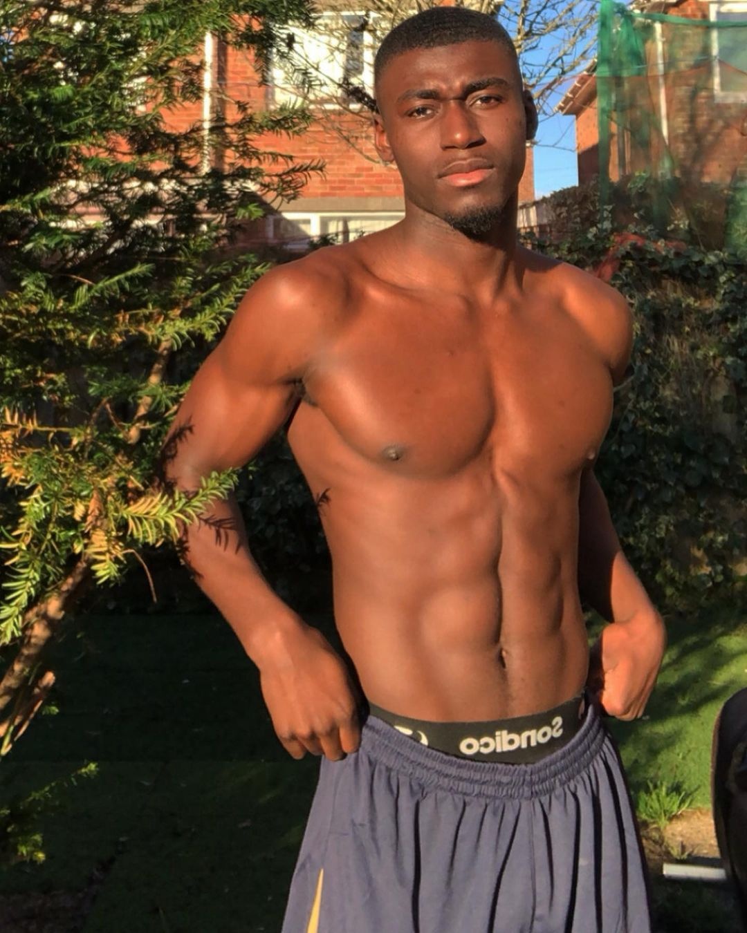 cau thu bong da anh 2