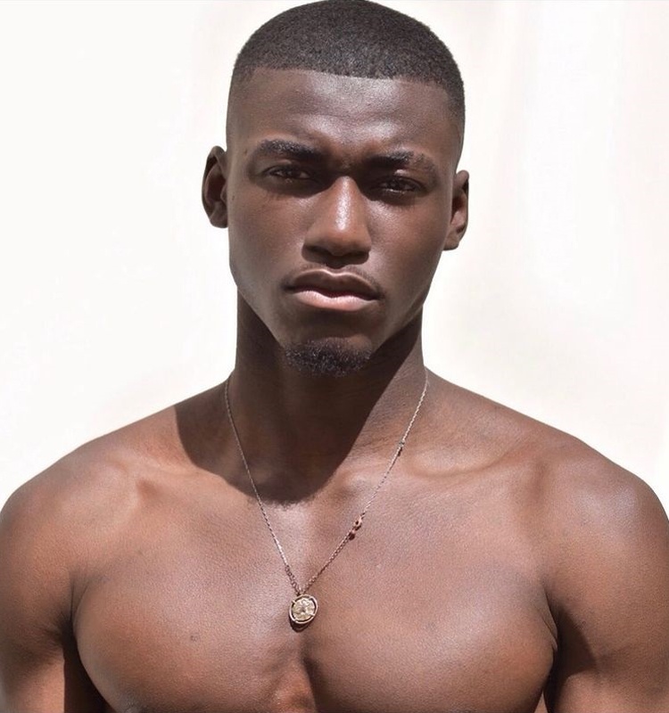 cau thu bong da anh 6