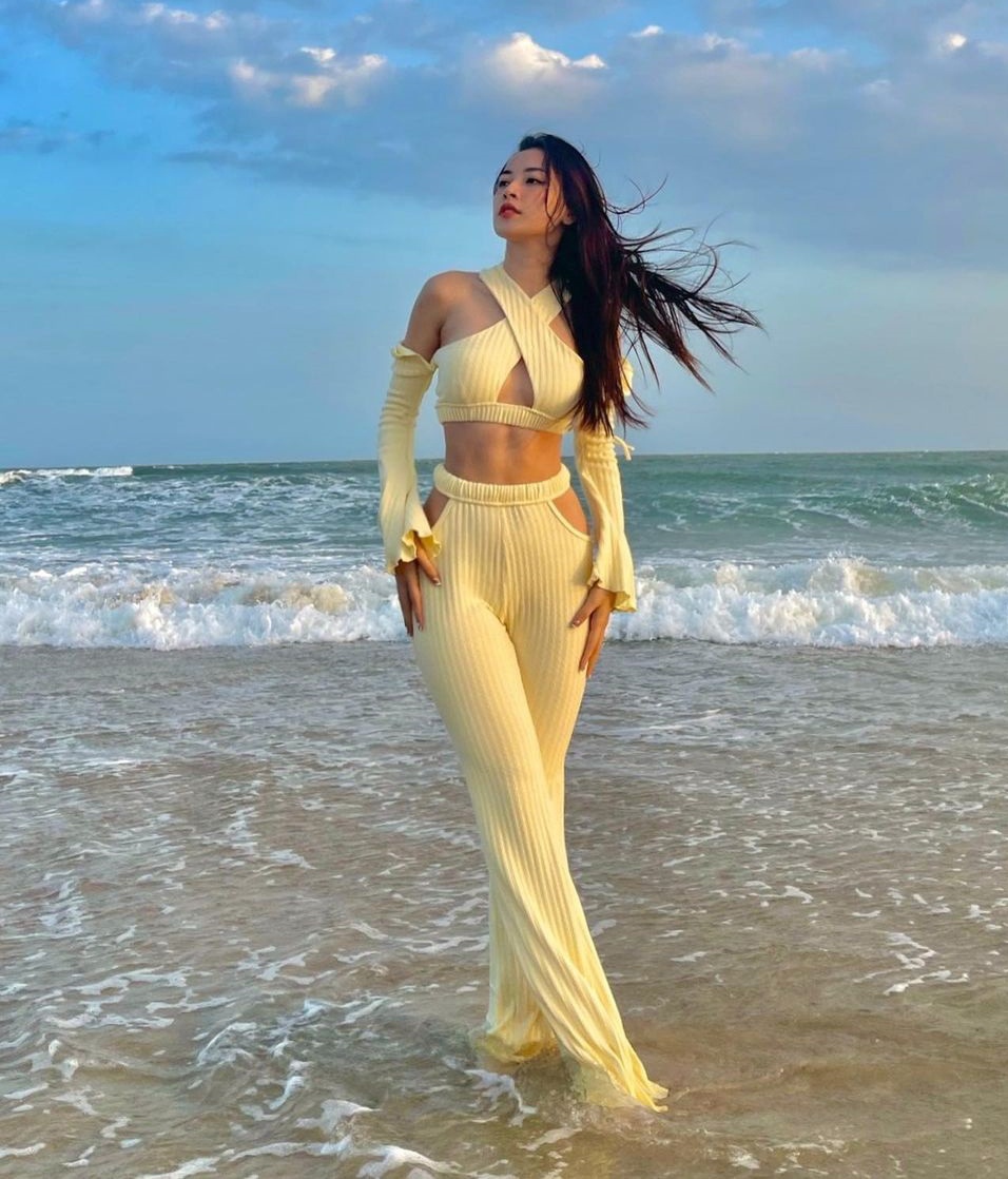 dan my nhan Viet dien do cat khoet anh 9