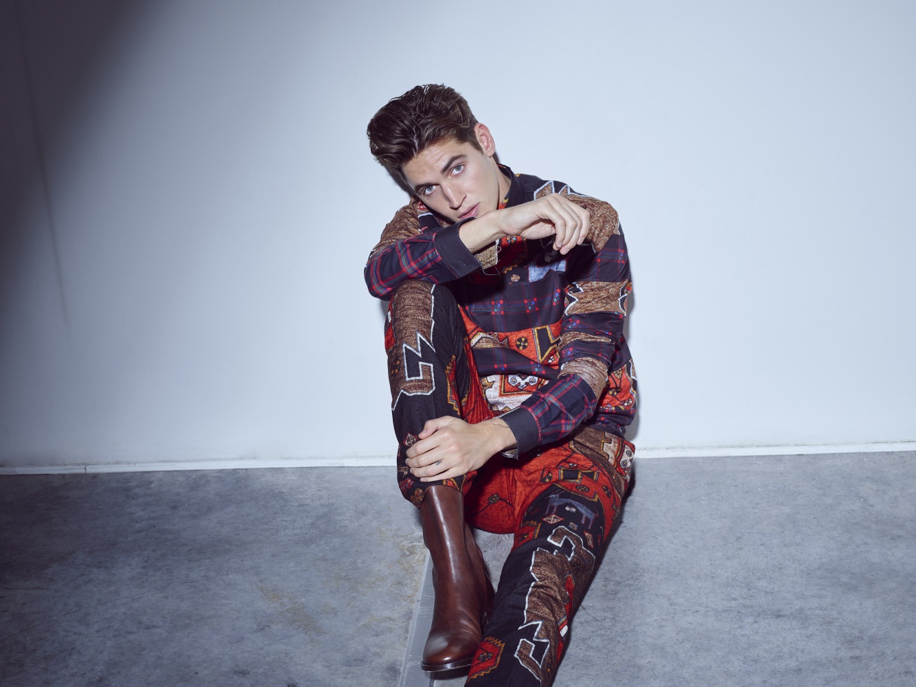 nguoi mau nam noi tieng anh 10