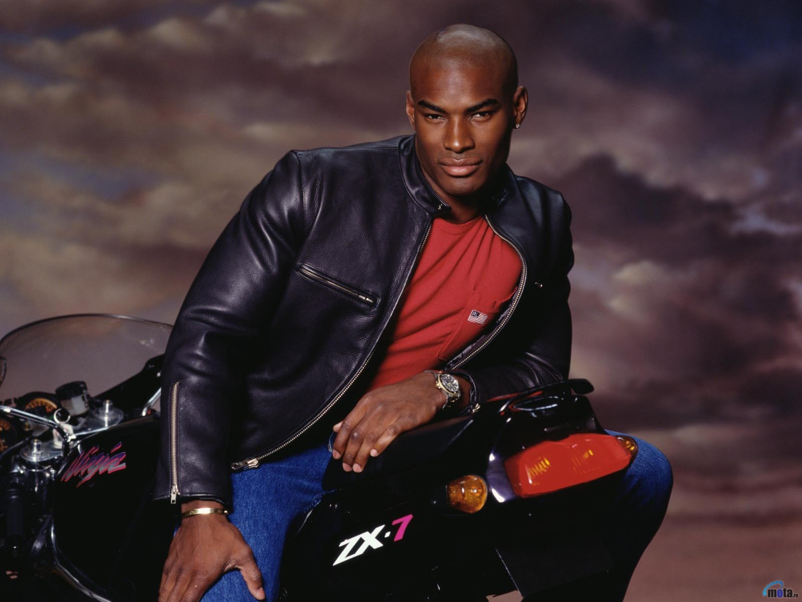 nguoi mau nam noi tieng anh 1