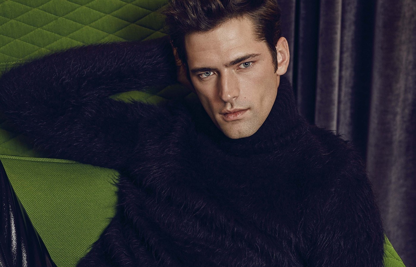 nguoi mau nam noi tieng anh 8