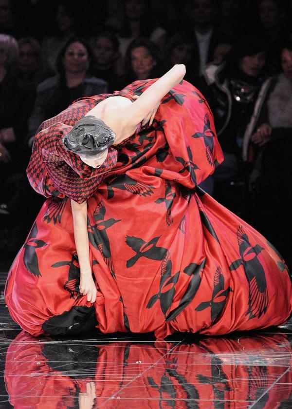 nguoi mau bi te nga anh 9