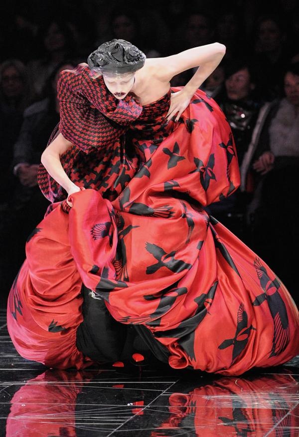 nguoi mau bi te nga anh 10