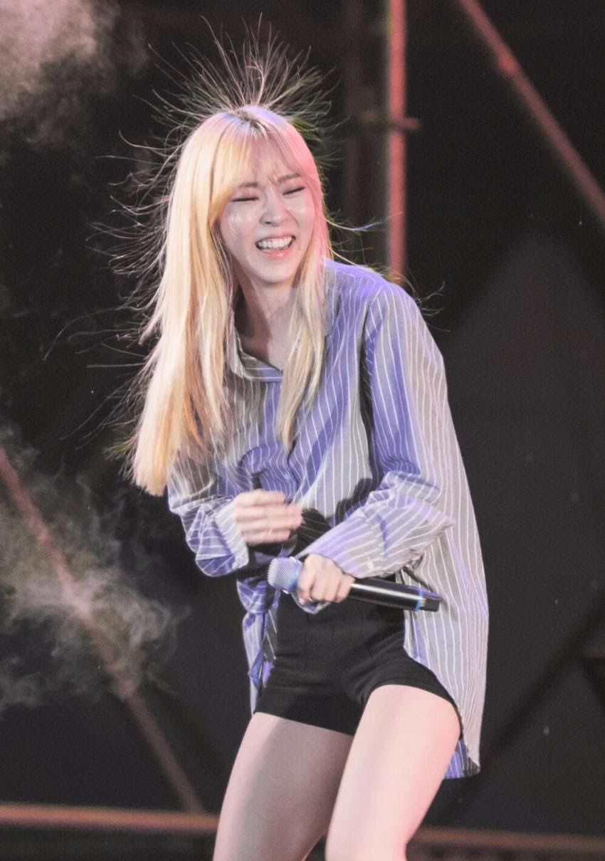 tóc của sao Hàn bị dựng đứng ảnh 2 toc cua sao Han bi dung dung anh 2