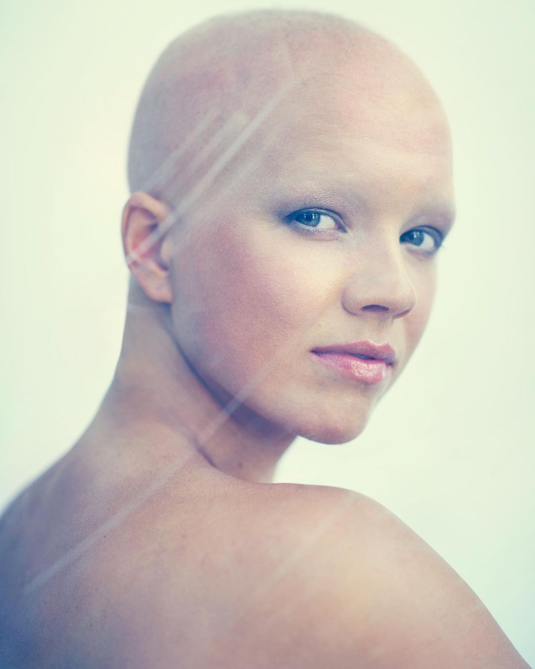 nguoi mau dau troc anh 2