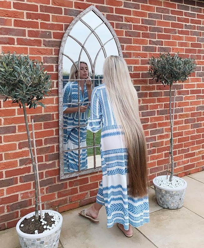 mẹ trẻ có tóc dài hơn 1 m ảnh 4 me tre co toc dai hon 1 m anh 4