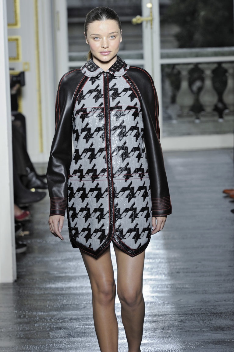 nguoi mau di catwalk luc mang thai anh 13