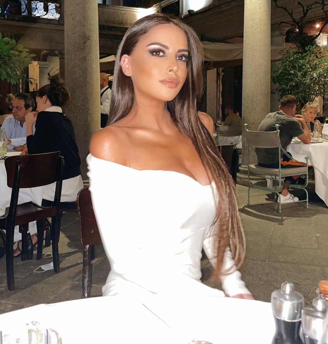 ban gai Kylian Mbappe anh 3