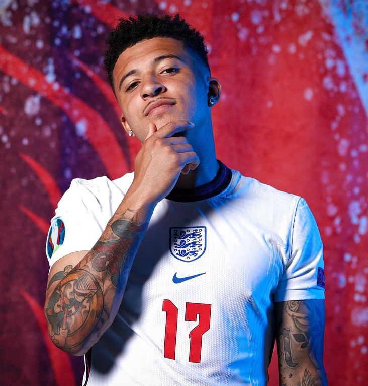 tho cat toc cua cau thu Anh anh 6