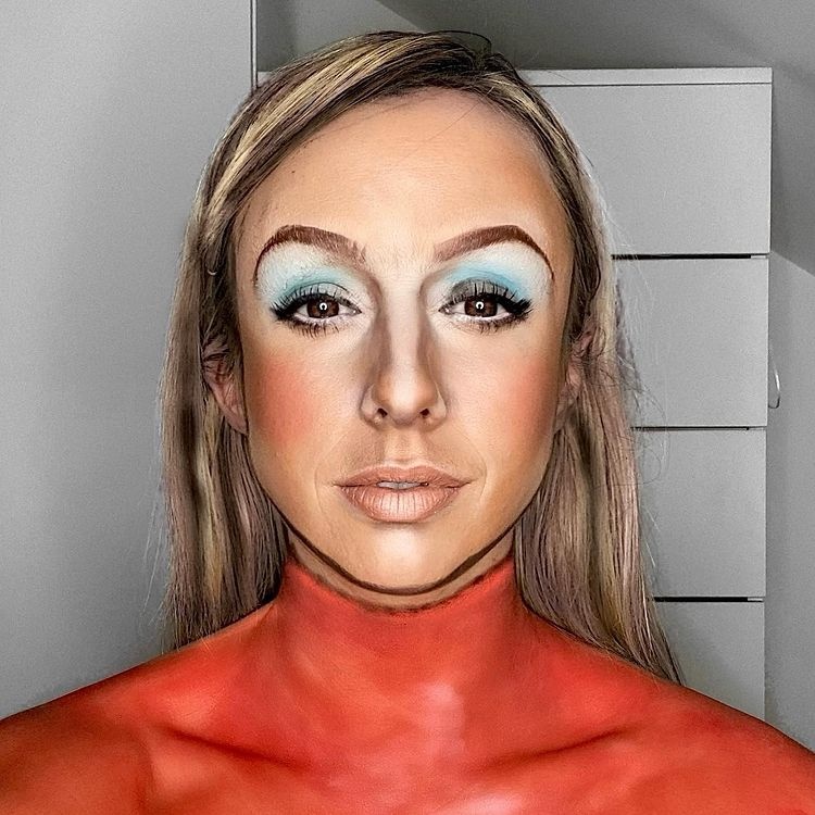 hoa trang giong nhan vat noi tieng anh 3