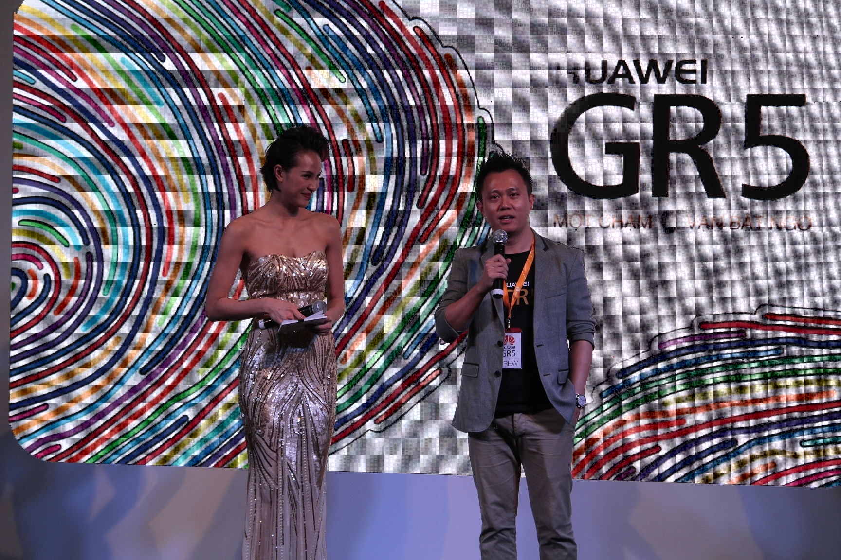 Ca si My Tam lam dai su Huawei Viet Nam anh 1