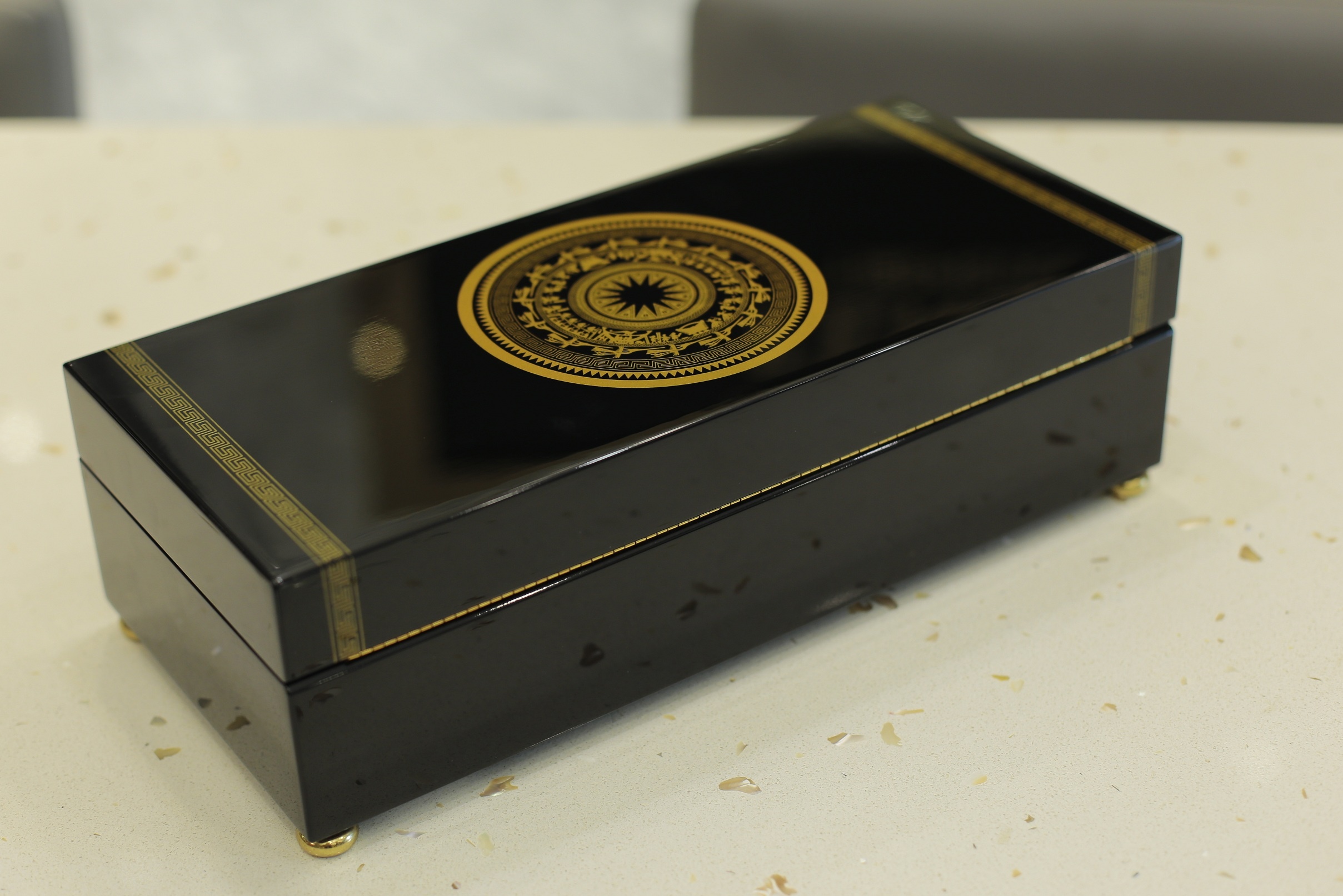 Hop nhac tien quan ca Reuge anh 1