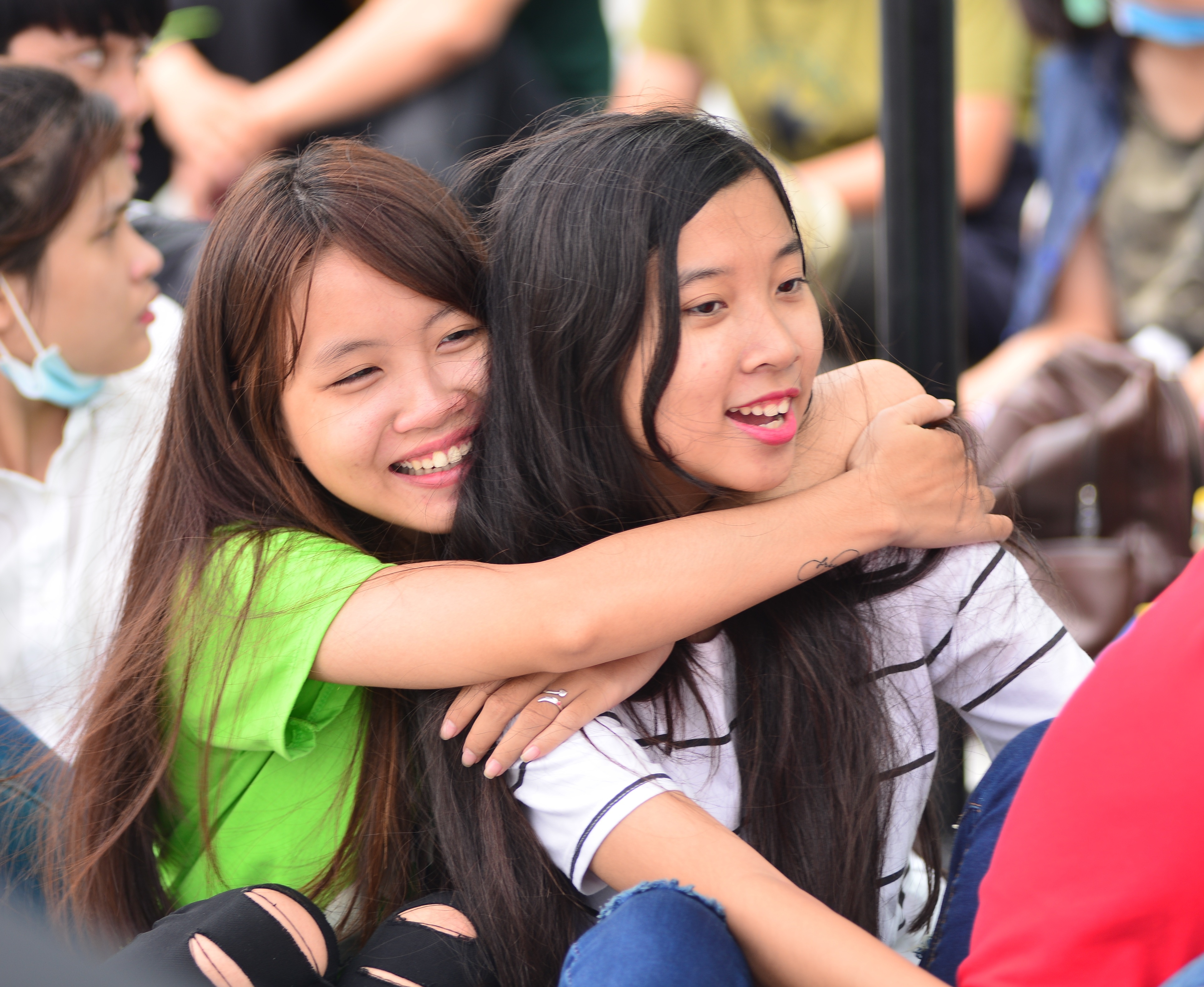 Xep hang truoc 2 ngay cho mua Galaxy S7 o Viet Nam hinh anh