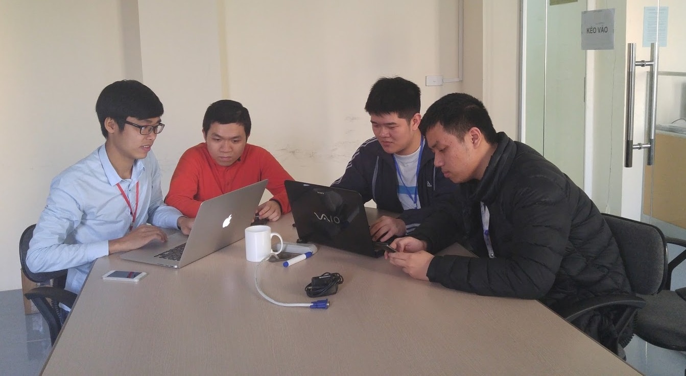 Nhóm sinh viên làm phần mềm y bạ Meboo ảnh 3 Nhom sinh vien lam phan mem y ba Meboo anh 3