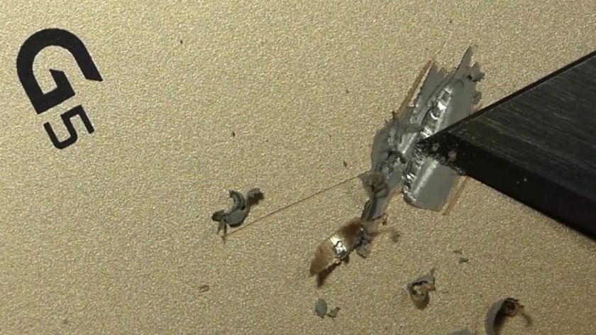 LG G5 co the duoc lam bang nhua hinh anh