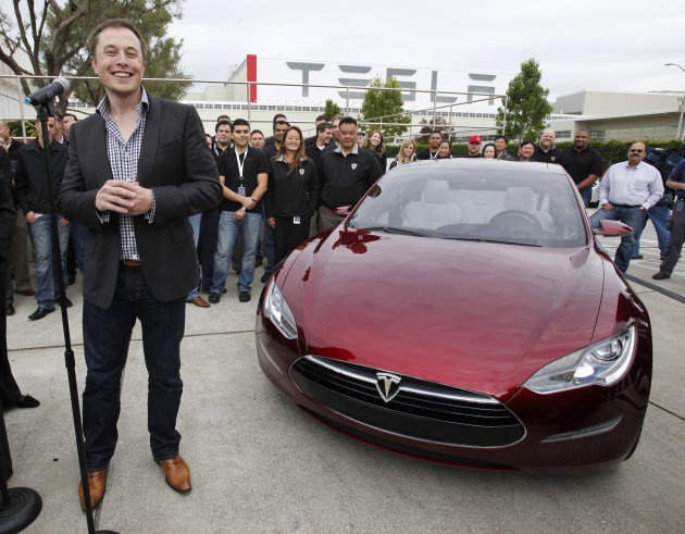 Tesla Model 3 - tien le chua tung co trong nganh xe hoi hinh anh
