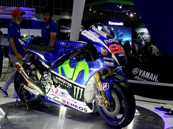 Yamaha YZR-M1 2016 - sieu moto trieu USD o Viet Nam hinh anh