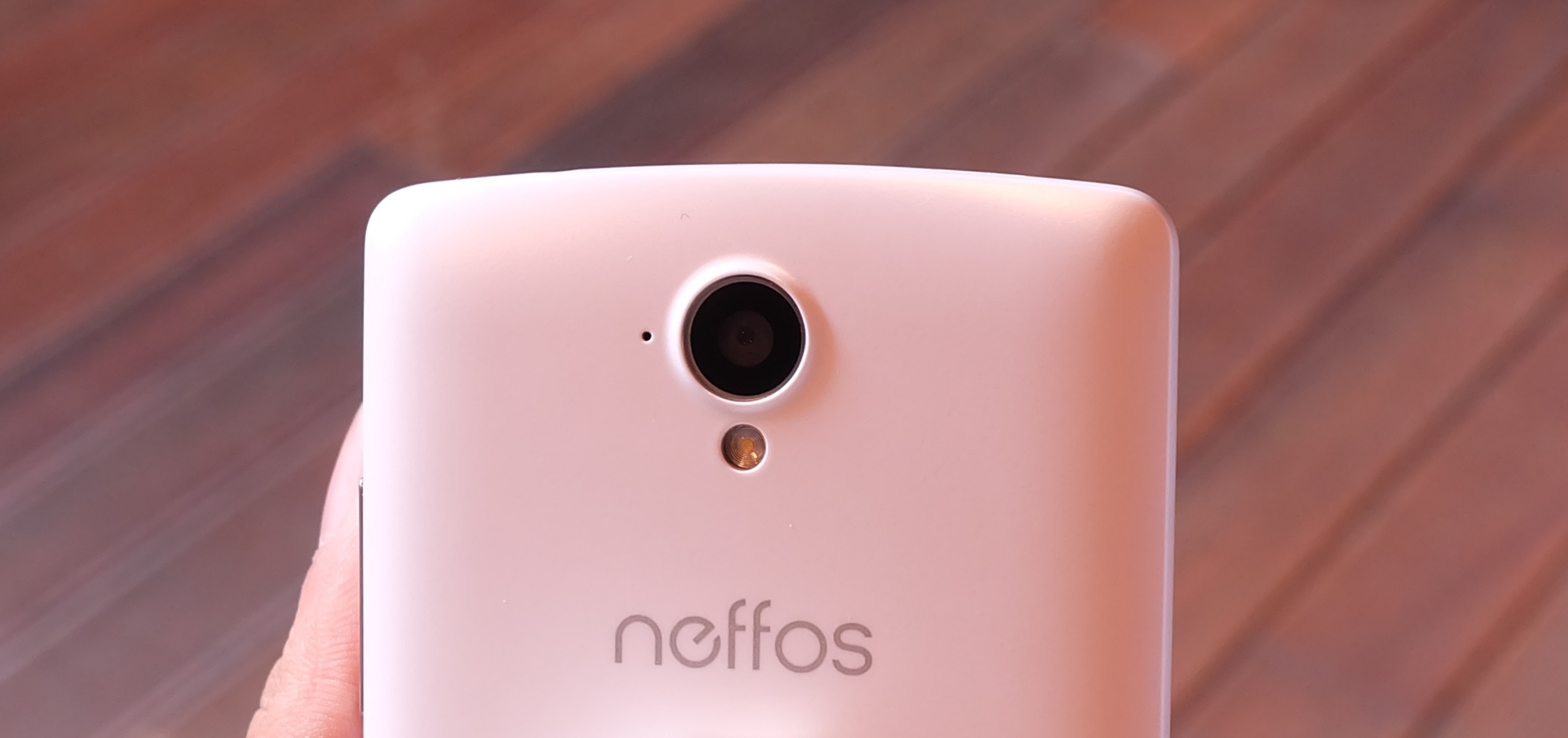 ra mat Neffos C5 anh 9