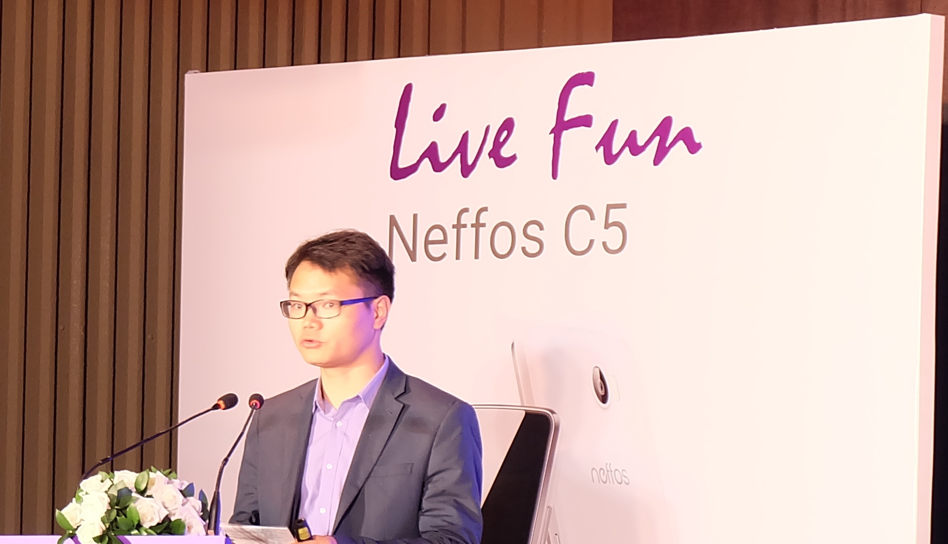 ra mat Neffos C5 anh 1