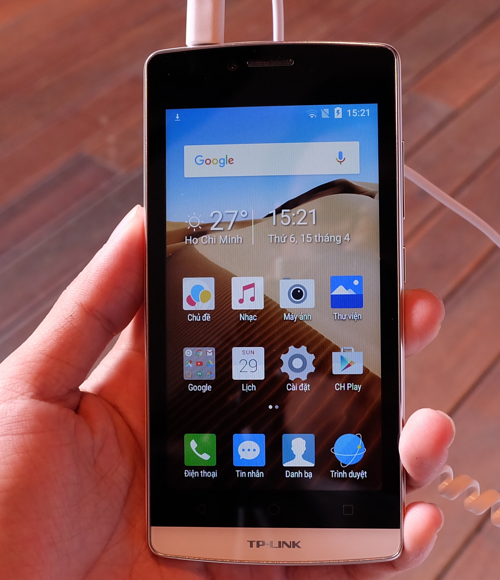 ra mat Neffos C5 anh 2