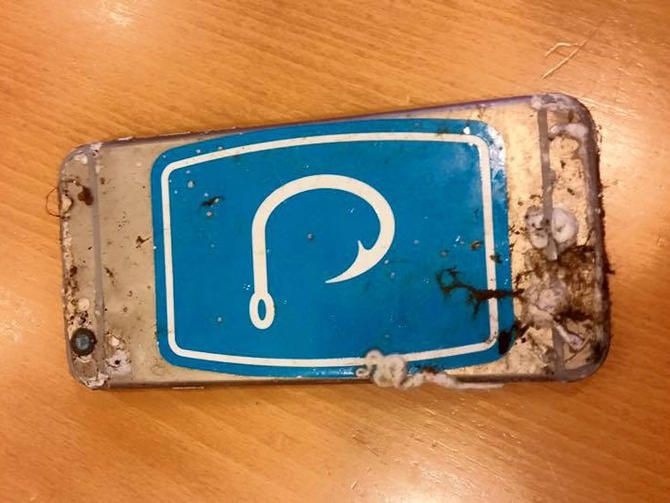 Apple lai duoc de nghi ho tro mo khoa dien thoai hinh anh